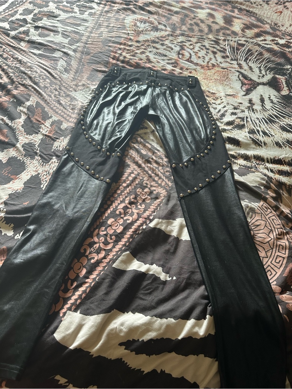 AKIRA Black open Lace-Up Studded leggings excellent condition - Picture 3 of 15